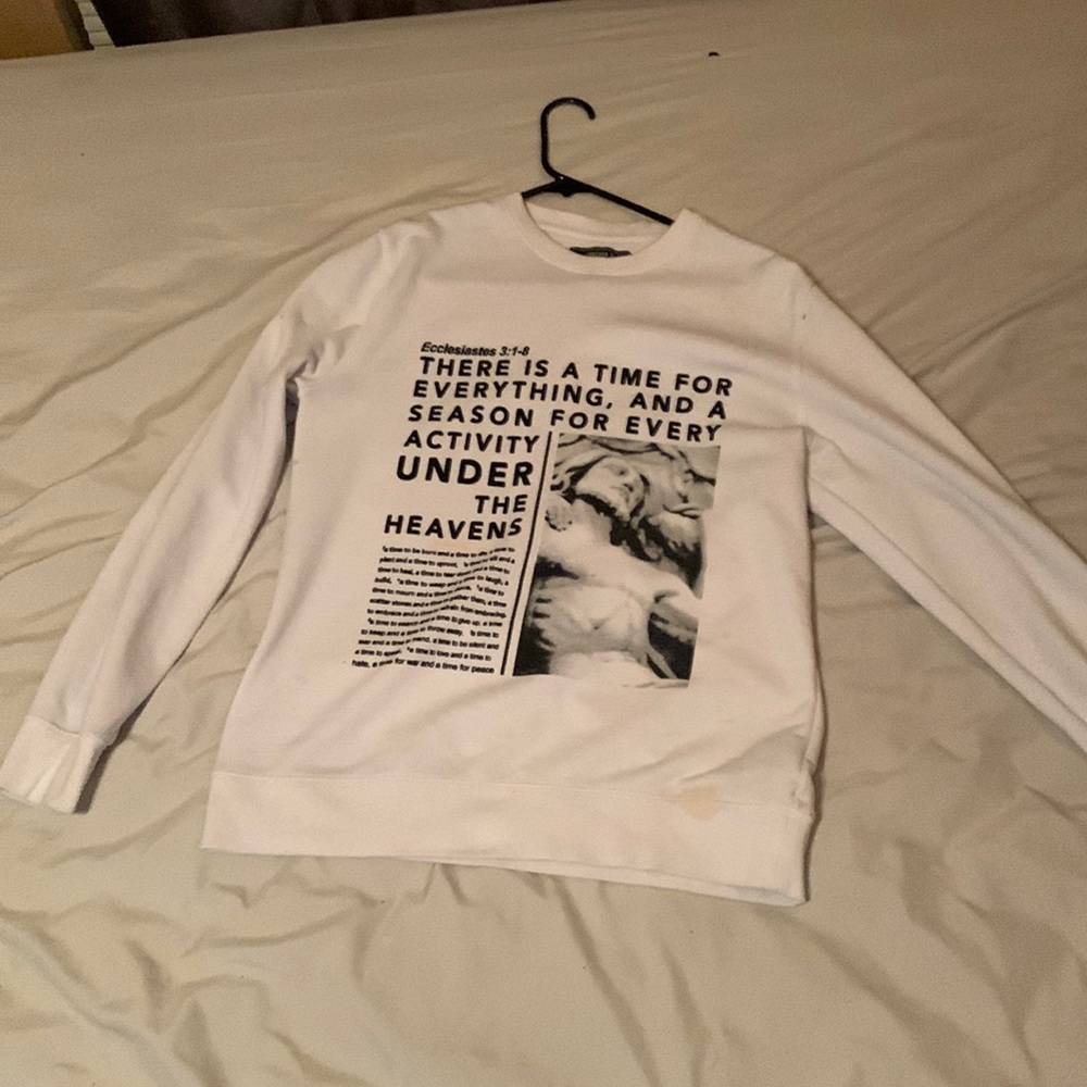 Distress crew neck
